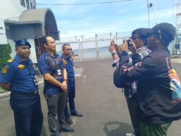 KSOP Tanjung Perak Pastikan Tidak ada Penundaan Kapal