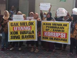 Rumah Wakil Wali Kota Surabaya Digeruduk Warga Tenggilis Mulya