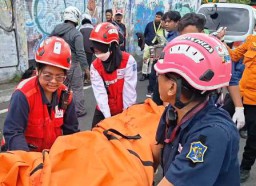 Diduga Mengantuk, Pemotor Tewas Terlempar 20 Meter