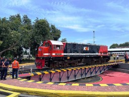 Jembatan Putar di Stasiun Bangil Beroperasi Kembali