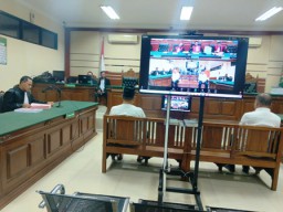 Rifangi Kabid RSUD dr. Iskak Dituntut 1 Tahun 6 Bulan Penjara