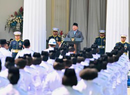 Presiden Peringatkan Koruptor Akan Ditindak Tanpa Pandang Bulu