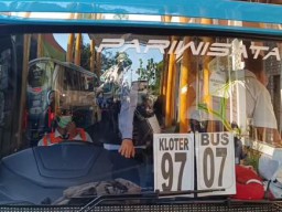 Kloter Terakhir Jamaah Haji Tahun 2025 Tiba di Surabaya