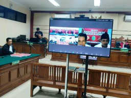 Makelar Pembebasan Jalan Tol Situbondo Dituntut 4 Tahun