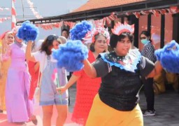 ODGJ dan PMKS Liponsos Surabaya Ikuti Lomba Fashion Show