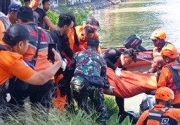 Pencari Ikan asal Blora Tewas Tenggelam di Sungai Brantas