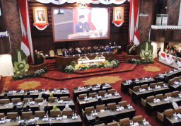 72 Anggota DPRD Hadiri Acara Paripurna HUT Jawa Timur ke 80