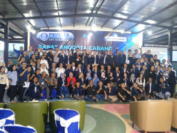 Berhasil Pimpin Dua Periode, Harianto Didukung Anggota Peradi Surabaya Maju ke Tingkat Nasional