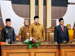 LKPJ Bupati Pasuruan 2025, Ekonomi Tumbuh 5,66 Persen