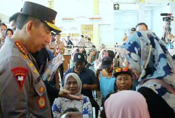 Kapolri Tinjau Kesiapan Angkutan Mudik di Terminal Purabaya