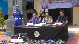 Solar Ilegal 930 Liter dari Blora ke Kotawaringin Barat Gagal Dikirim Melalui Jalur Laut Tanjung Perak
