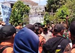Masa Depan Pasar Sukomanunggal Menuju Drive Thru Market