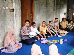 Wagub Emil Turun Tangan Redam Blokade Jalan Ponorogo–Pacitan