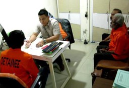 Perusahaan Kayu Gresik Tampung WNA Ilegal