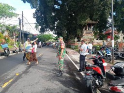 Aparat Kodim Disebar Kawal Galungan di Klungkung
