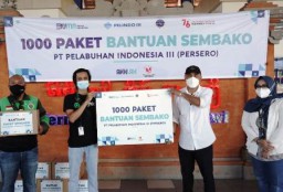 Pelindo 3 Bagikan Sembako Gratis Bagi Pengemudi Angkutan Umum dan Angkutan Daring