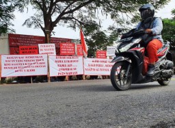 Bau Limbah PT Mitra Alam Segar Diprotes Warga