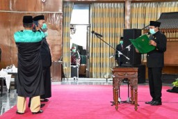 Awal Tahun, Bupati Pasuruan Lantik 10 Kepala Dinas