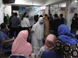 Ratusan Jamaah Travel Arofah Mina Gagal Umroh