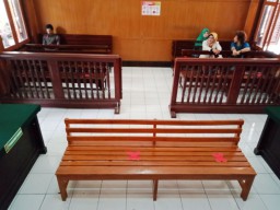Cegah Corona, PN Surabaya Batasi Pengunjung