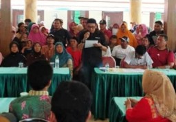 DPRD Tanggapi Pedagang Pasar Sumber Dawesari