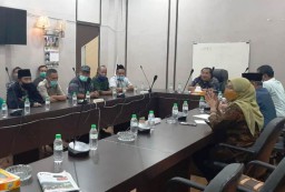 Penjual Daging Sapi Wadul ke DPRD Pasuruan