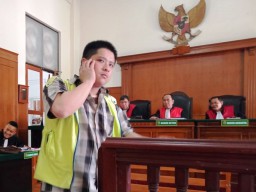 Daniel Lumanto Simpan 13,5 Butir Ekstasi