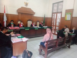 Dibakar Cemburu, Matnadin Bunuh Tetangga Sendiri