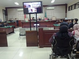 Eny Rustiana dan Saiful Rachman Diputus 7 Tahun