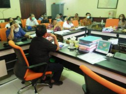 Faried Sebut Pemkot Surabaya tak Paham Surat Ijo