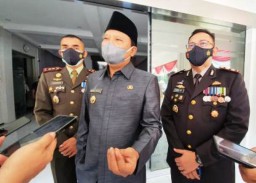 Gus Irsyad Minta Sekolah Taat Aturan Pemerintah