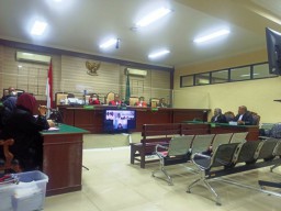 Hakim Tipikor Perintahkan Panggil Paksa Jumadi