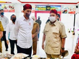 Jokowi Resmikan Bandar Udara Trunojoyo