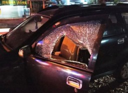Kaca Mobil Wartawan TV Pasuruan Dipecah OTK