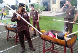 Kejari Kota Mojokerto Setor Rp 145 Juta ke Negara