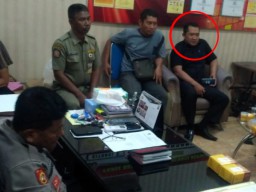 Kepala Desa Medaeng Abdul Zuri Resmi Tersangka