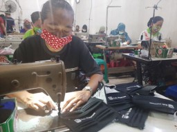 Ketua DPRD Sidak Pengadaan Masker ke UMKM