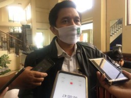 Komis B Menyoal Izin Alfamart dan Indomaret