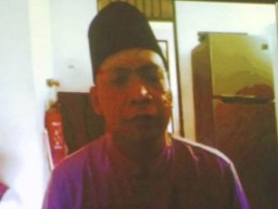 Nur Cholis Dipenjara Gegara Beli Rokok Tanpa Cukai