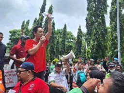 Gratis Parkir Buat Ojol di Apartemen Puncak Kertajaya Surabaya