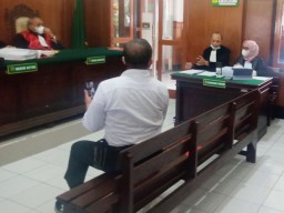 Relawan Covid-19 Dituduh Ikut Demo Omnibus Law