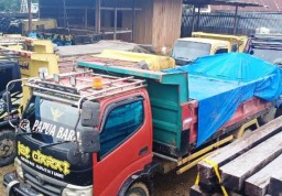 SPORC Amankan 8 Unit Truk Muat Kayu Merbau