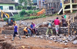 Proyek Pemerintah Kabupaten Bermasalah Disorot