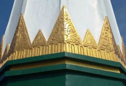 Tugu Pahlawan Untuk Masa Lalu dan Masa Depan