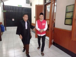 Pelanggan Warkop Kobra Jadi Pesakitan
