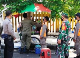 2 Wilayah Jadi Sasaran Penertiban PKL di Surabaya