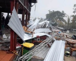 Wisata Pintu Langit Ambyar