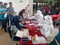 Hakim dan Pegawai PN Surabaya Reaktif Covid-19