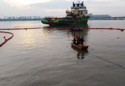 Evakuasi Bangkai MV Mentari Crystal Dikebut
