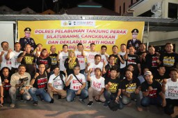 Bersama Media, Polres Pelabuhan Tanjung Perak Surabaya Deklarasi Anti Hoak